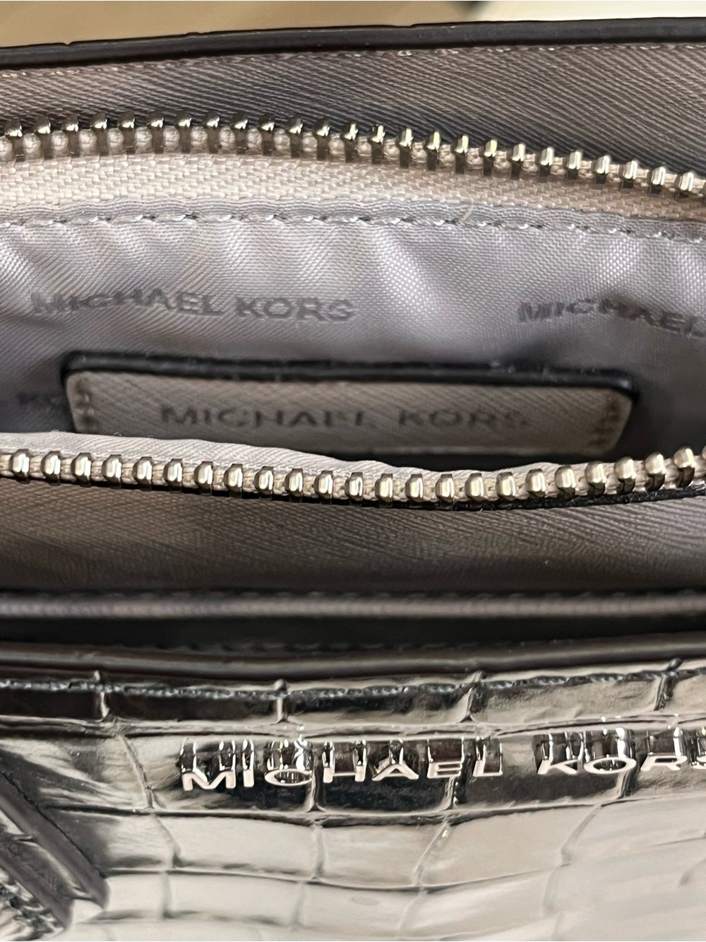 Michael Kors Mercer Gunmetal Metallic Croc Embossed Leather Crossbody Bag NWOT - Picture 13 of 14